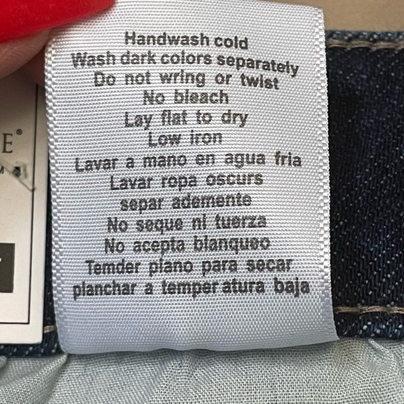 Judy Blue NWT High Waisted Raw Hem Cropped Straight Leg Jeans, Plus Size 18W - Picture 8 of 13